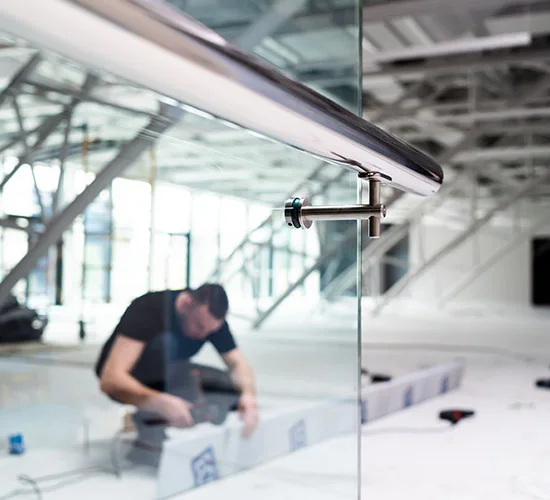 Palm Harbor, FL highly skilled glass repair technicians